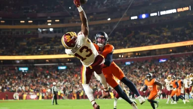 In the Commanders’ overtime loss, an unlikely star makes an unbelievable play