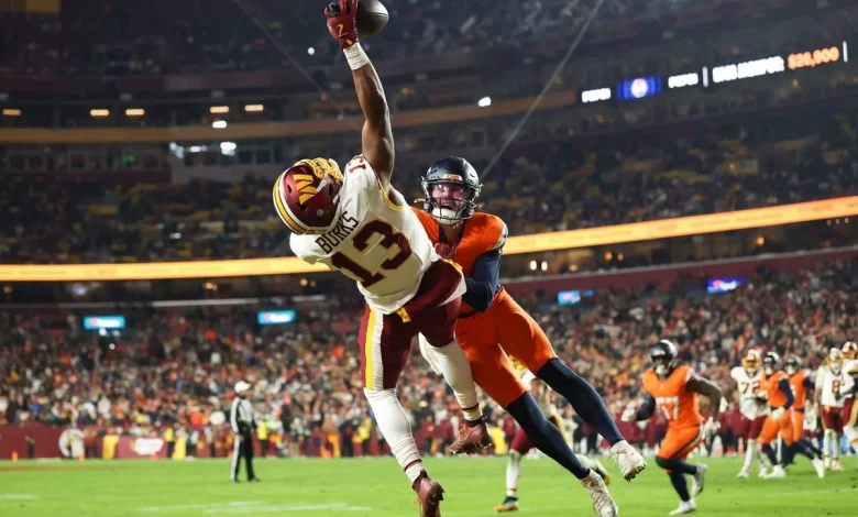 In the Commanders’ overtime loss, an unlikely star makes an unbelievable play