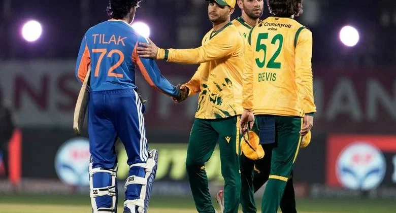 India crush South Africa to take 2-1 lead in T20 series