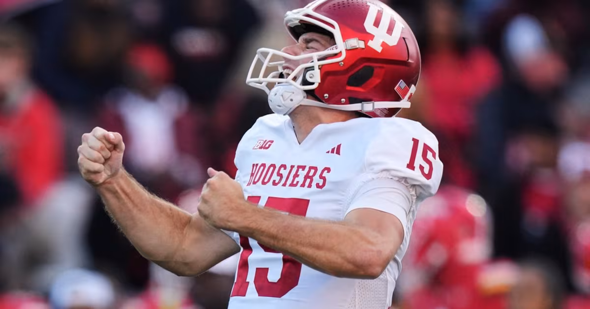 Indiana QB Mendoza wins Heisman Trophy