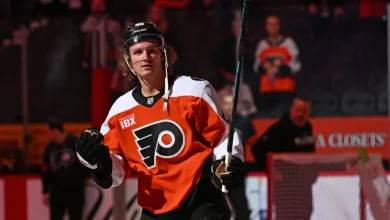 Instant reactions: Trevor Zegras leads impressive first, but Flyers can't end losing streak to Hurricanes