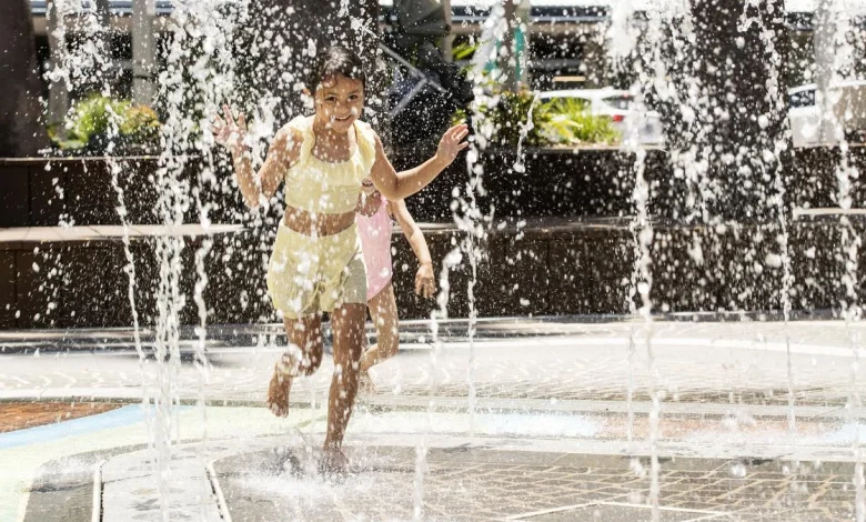 Intense heatwave sweeps WA, temps set to soar to mid-40s