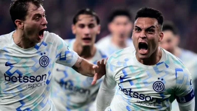 Inter beat Genoa to go top of Serie A after Napoli and Milan both drop points