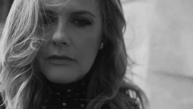 Interview with Alicia Silverstone: In a Whole, Wonderful Planet