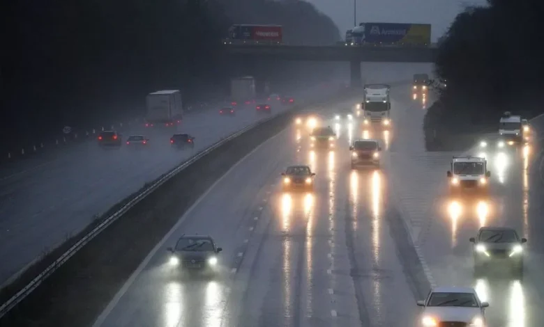 Ireland weather: Sudden storm threat forces urgent Met Eireann warning for 3 hours of chaos