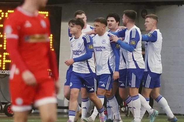 Irish League | Linfield, Cliftonville and Dungannon take early leads in fast start to afternoon action