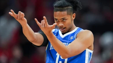 Is Jaland Lowe playing for Kentucky tonight vs Gonzaga?