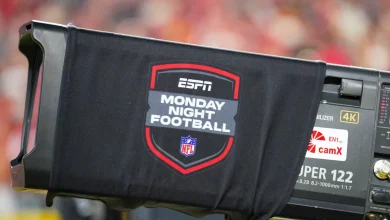 Is Monday Night Football on tonight for Week 15? Who's playing?