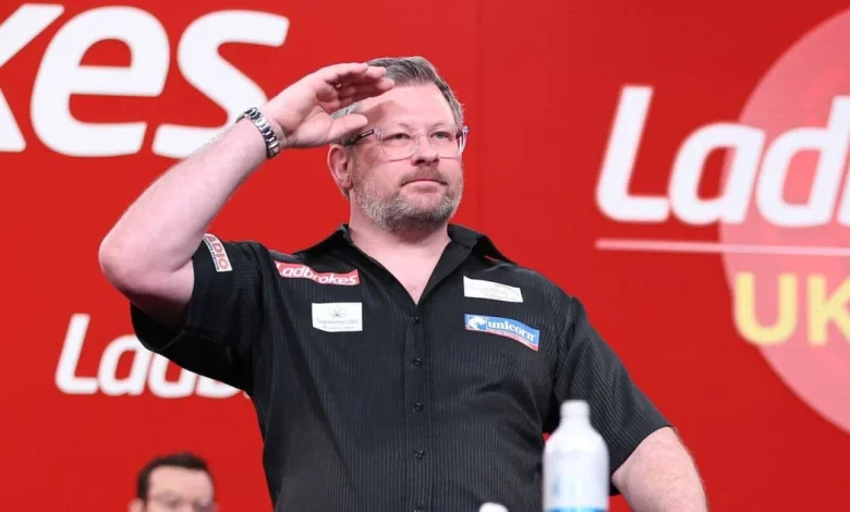 "It’s like no other experience. The crowd are absolutely crazy, the stage is humongous": James Wade sees the World Championship as the ultimate season finale