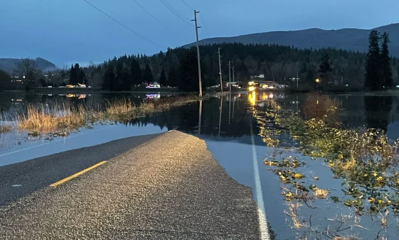 'It's time to go': Evacuations ordered ahead of historic flooding of Skagit River