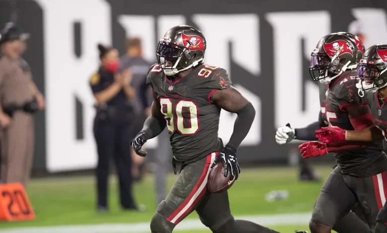 Jason Pierre-Paul signs with Buccaneers' practice squad