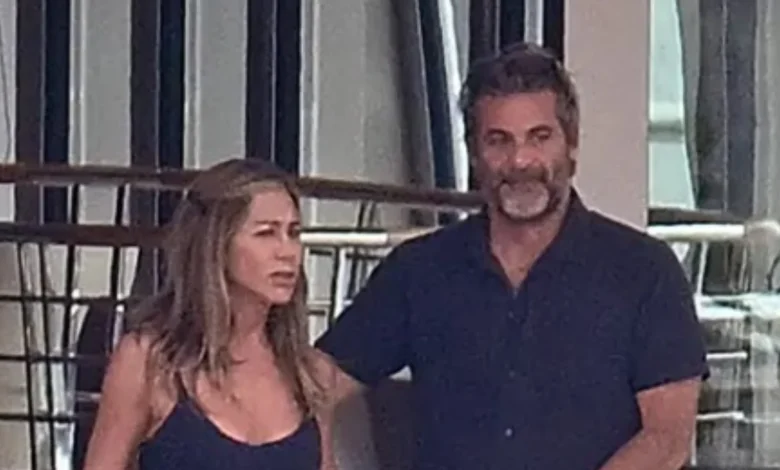 Jennifer Aniston, Jim Curtis Dating: Actress Allegedly Claims Tantra Rituals Give Her 'Best Sex Of Her Life'