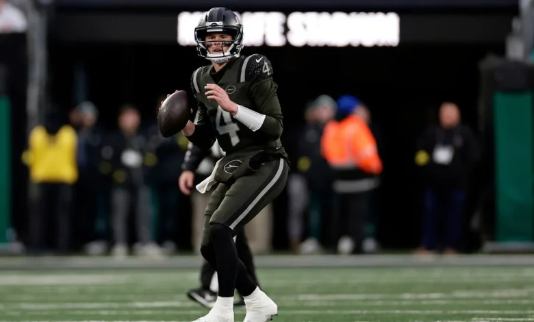 Jets to start rookie quarterback Brady Cook vs. Jaguars