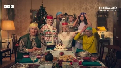 Joanna Lumley and Jennifer Saunders reunite in new Christmas Amandaland trailer