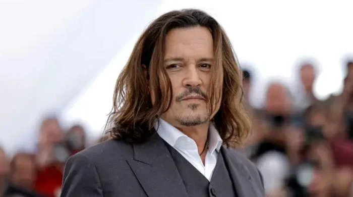 Johnny Depp meets 'new friend' in Tokyo