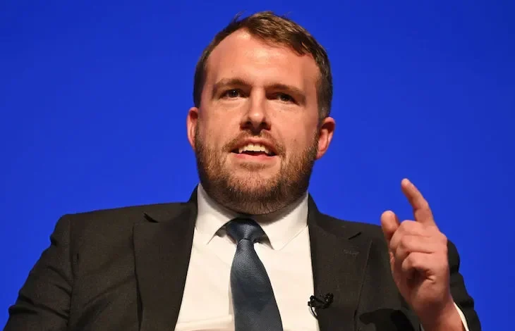 Jonathan Gullis defects to Reform