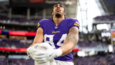 Josh Oliver start or sit: Week 15 fantasy football advice