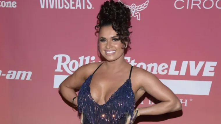 Joy Taylor calls out guy she dated for weird sex habit