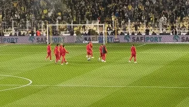 Kadıköy'de dikkat çeken görüntü: Galatasaraylı futbolcular şaşkınlığını gizleyemedi