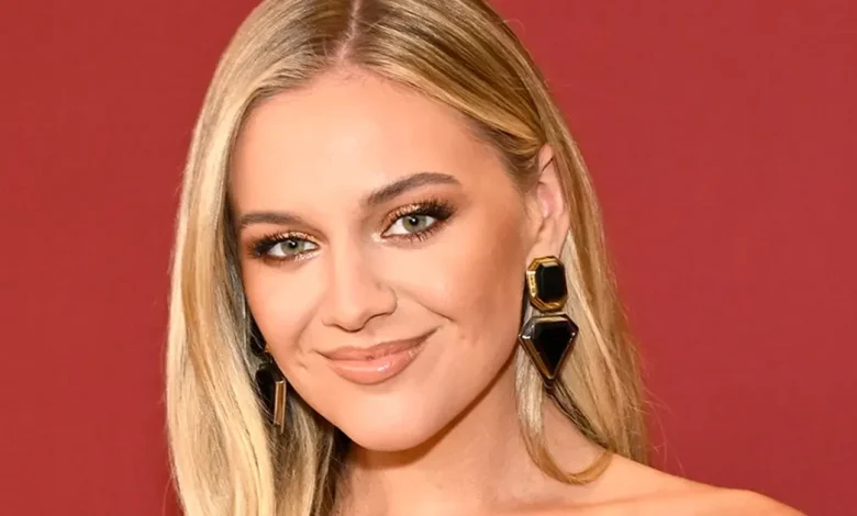 Kelsea Ballerini Tells Heckler to "F--k Off" for Calling Out Ex Morgan Evans