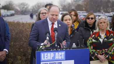 Kennedy proposes bill to increase student-loan access