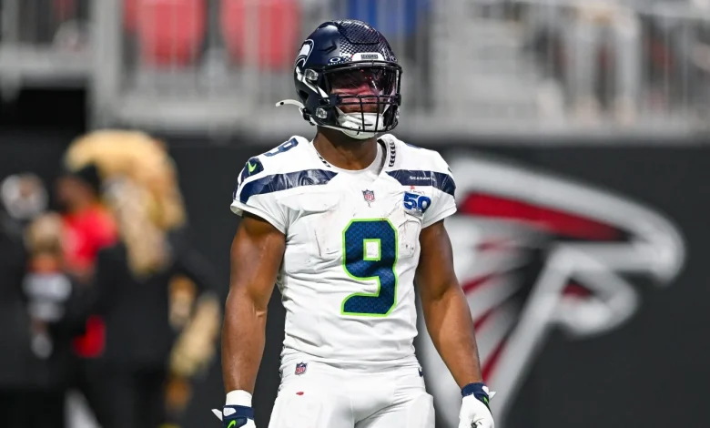 Kenneth Walker 46-yard catch sets up Zach Charbonnet TD, Seahawks lead 7-0