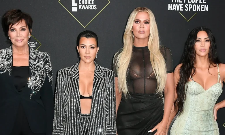 Khloe Kardashian Reveals Who Pays for Famous Family’s Lavish Christmas Eve Party