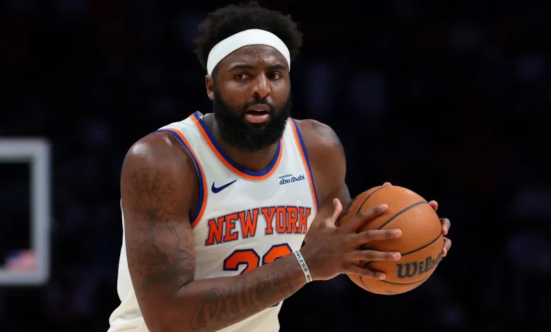 Knicks' Mitchell Robinson Assumes Babysitter Duty in Viral Moment