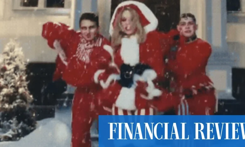 Kylie in red-hot battle for lucrative chart honour