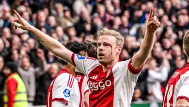 LIVE: Een raket van Klaassen! Ajax heeft al vroeg voorsprong te pakken in De Klassieker tegen Feyenoord