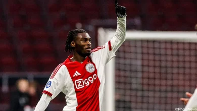 LIVE: Meteen na de pauze reuzenkans voor Ueda, kan Feyenoord De Klassieker nog op zijn kop zetten?