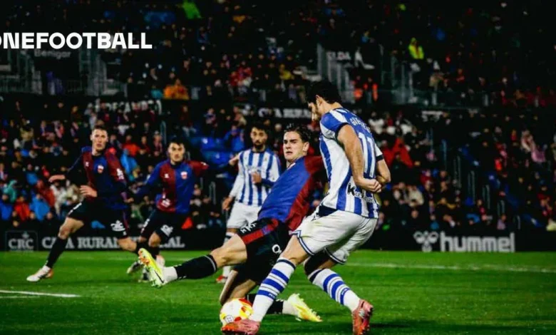 La Real Sociedad consigue el pase a octavos en el último minuto