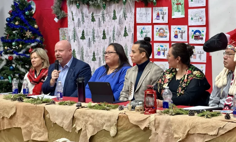 La communauté célèbre le raccordement du village au réseau d’Hydro-Québec