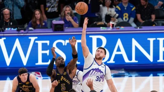 Lakers at Jazz Preview: No Reaves, Ayton and Vincent in Utah