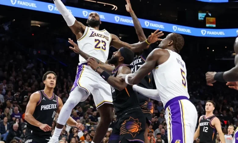 Lakers outlast Suns in absurd, ridiculous game