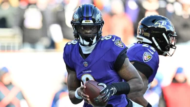 Lamar Jackson’s second TD pass puts Ravens up 14-0 at halftime