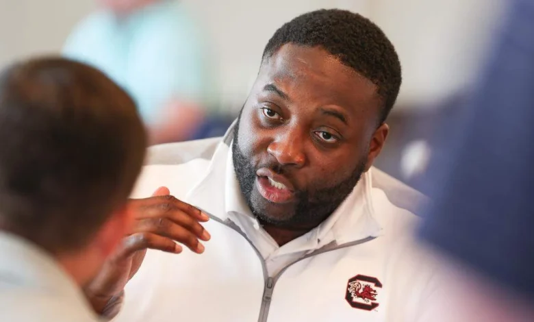 Lane Kiffin, LSU football hiring away South Carolina assistant, reports say