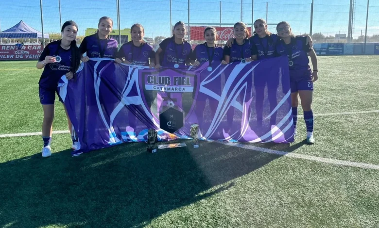 Las chicas de la FIEL, coronadas campeonas en el torneo "Cruyff"