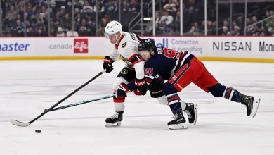 Late surge sends Sens past Jets