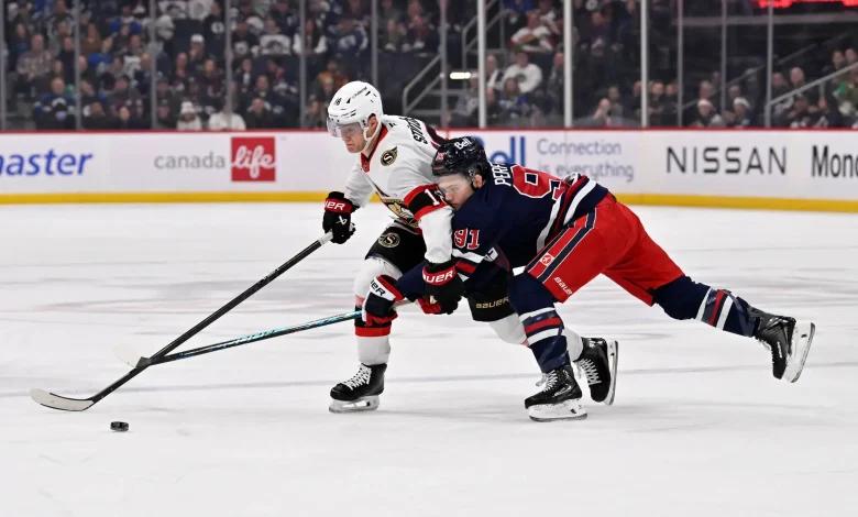 Late surge sends Sens past Jets