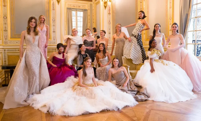 Le Bal in 24 Hours: Tiaras and Tik Tok, Haute Couture and Slim Cigarettes, Waltz and the Spice Girls