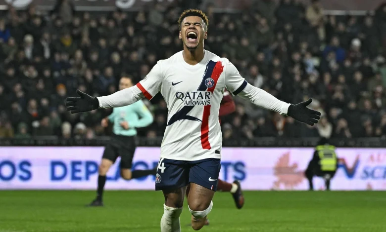 Le PSG se fait peur mais s'impose à Metz (2-3) et reprend provisoirement les commandes