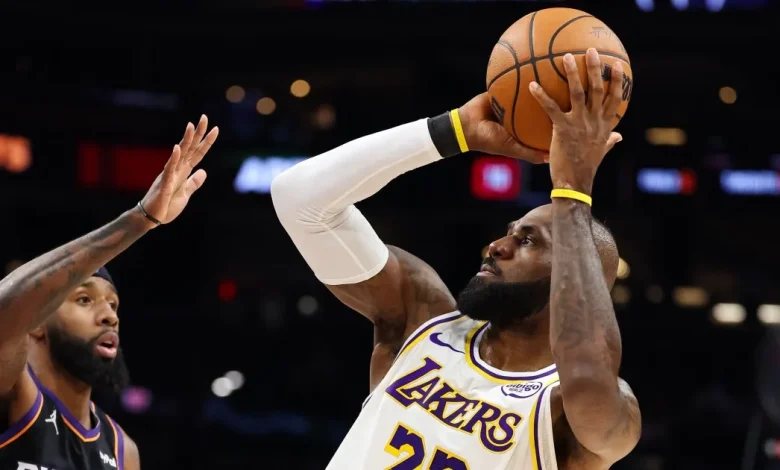 LeBron James rallies Lakers to comeback victory over Suns in NBA