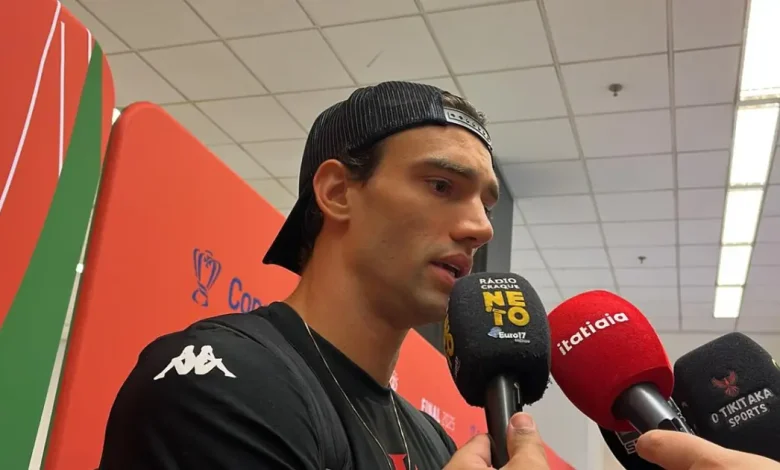 Léo Jardim diz se Vasco é favorito para volta da final e comenta jogo no Maracanã