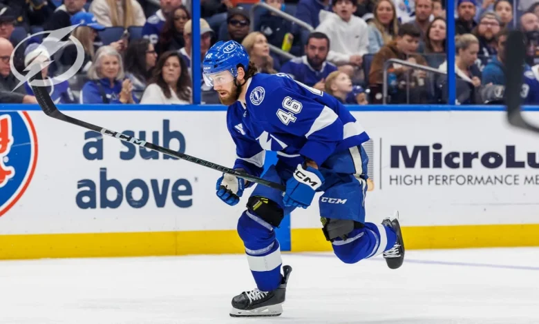 Lightning recall forward Scott Sabourin from AHL Syracuse