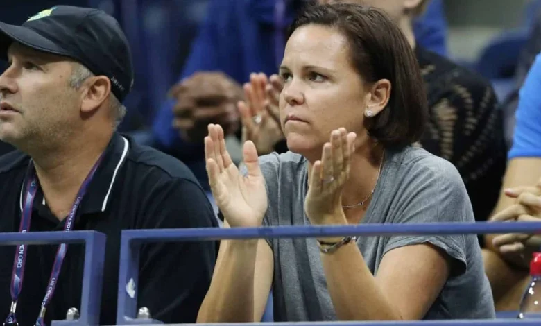 Lindsay Davenport extends U.S. captaincy after runner-up finish at 2025 BJK Cup Finals