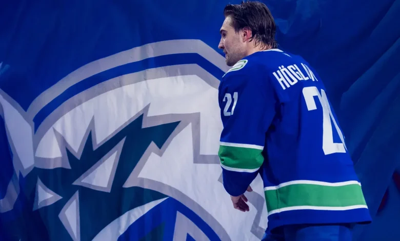 Lineup Notes: Höglander Makes Season Debut, Pettersson Being Evaluated As Canucks Host The Red Wings