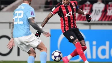 Lingard tries to break through ahead of Melbourne defense