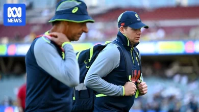 Live: Steve Smith set to miss third Ashes Test, leaving Adelaide Oval before play