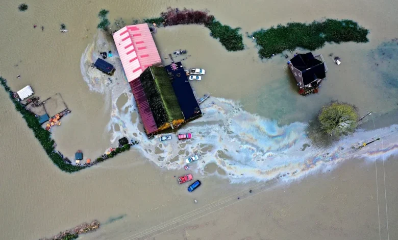 Live updates: Historic flooding in Western Washington